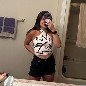 Size S tie top going out tank